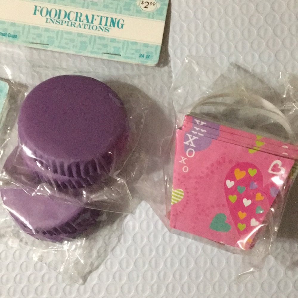 Treat Cups for Nuts, Candy